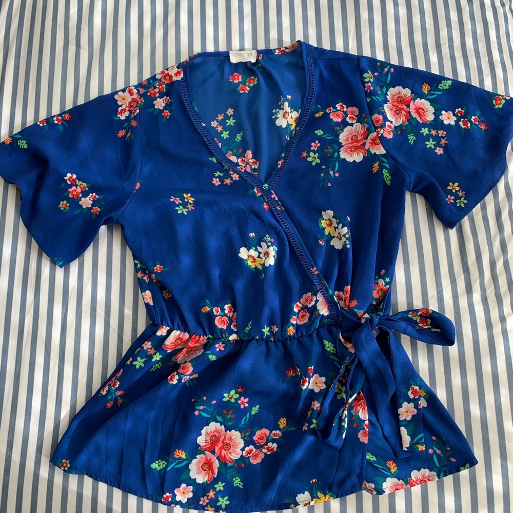 Colbolt Flowy Blouse